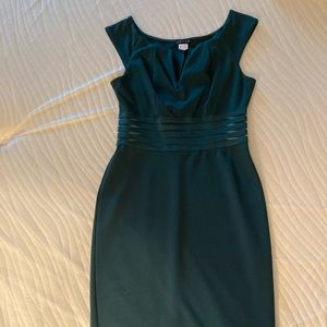 Venus V-neck dress
